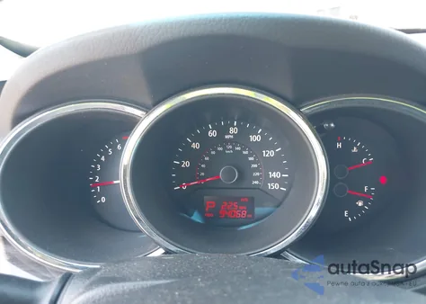 2011 Kia Sorento Lx z USA, uszkodzony, nr VIN 5XYKT3A14BG185983